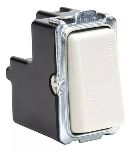 [5012] SWITCH 4 WAY MAGIC BTICINO